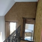 Dégrossi intérieur en attente de sa finition terre Dégrossi en attente de sa finition terre, support maçonnerie de pierre